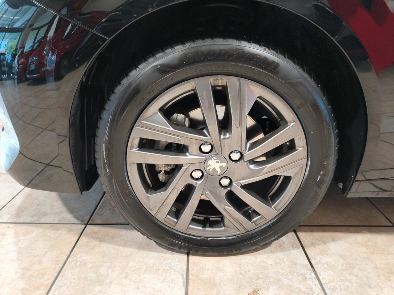 Peugeot 208 PureTech 100 Stop&Start 5 porte GT 15.000 KM