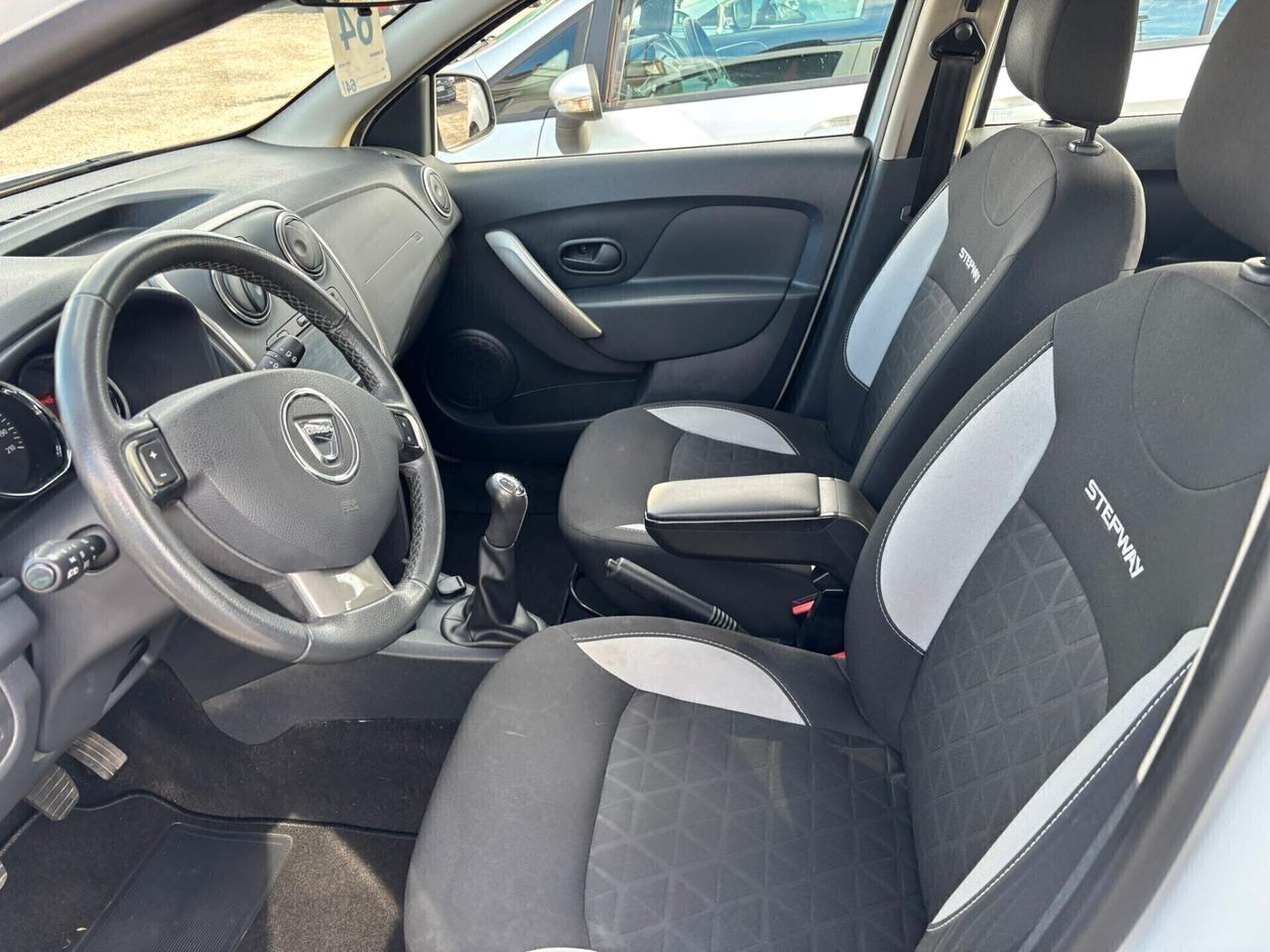 Dacia Sandero Stepway 900 TCE 5 porte - 2016
