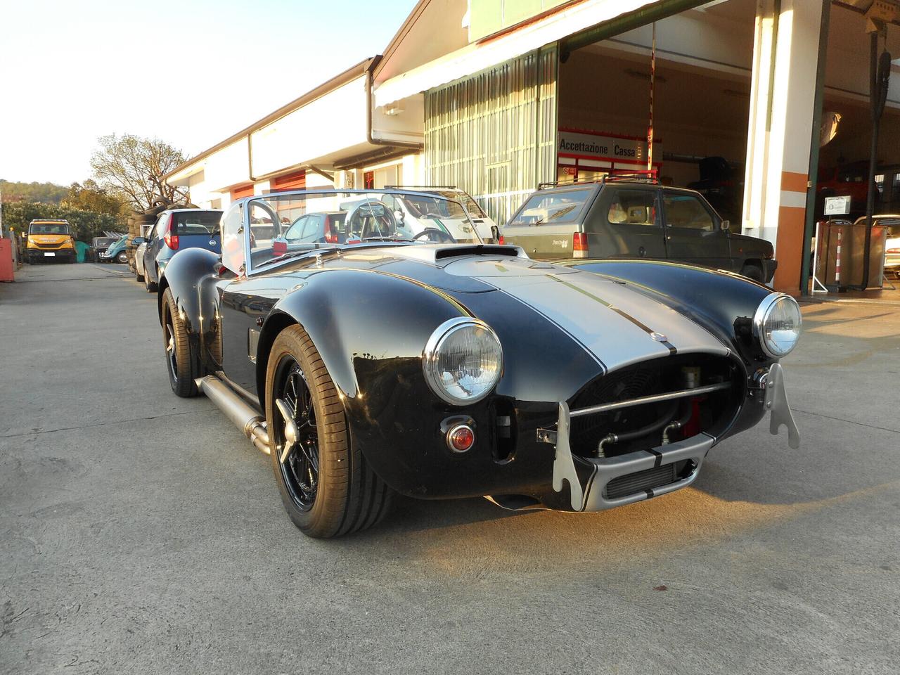 AC Cobra (Gardner Douglas GD427)