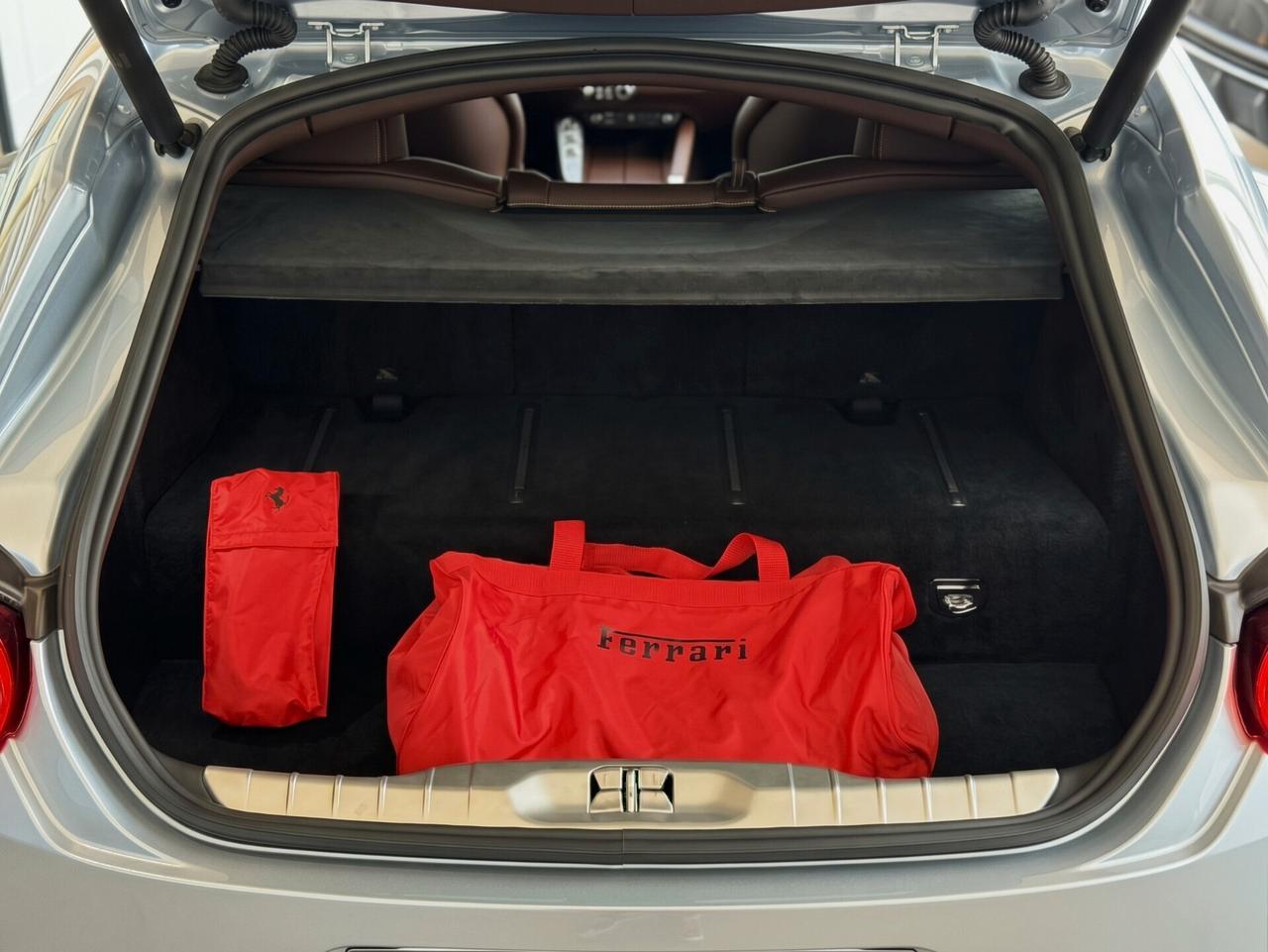 Ferrari GTC4 Lusso 6.3 DCT V12 689CV LIFT CARBONIO