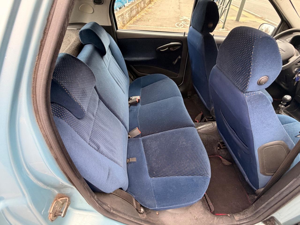 Fiat Punto 1.2i cat 5 porte HLX