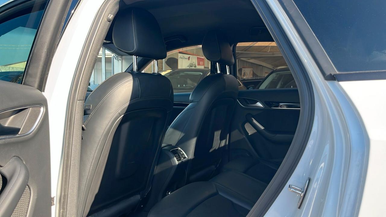 Audi Q3 2.0 TDI 150 CV S line Edition