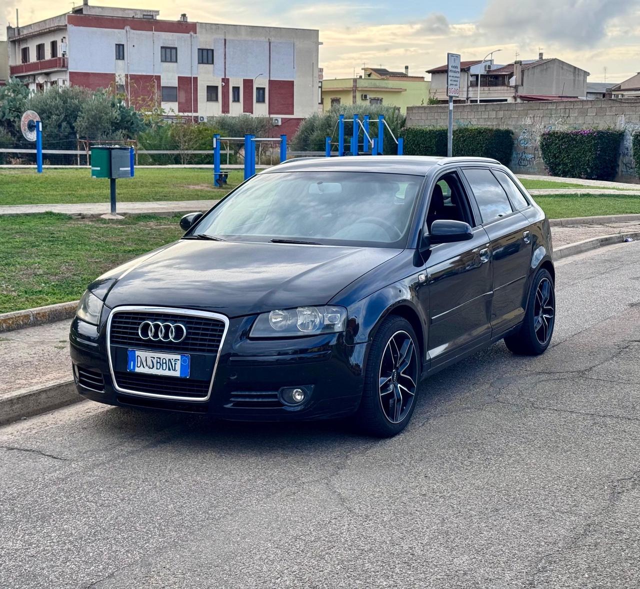 Audi A3 SPB 2.0 16V TDI quattro Ambition