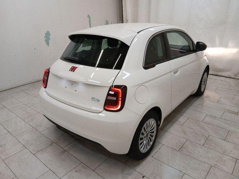 FIAT 500 500e 42 kWh
