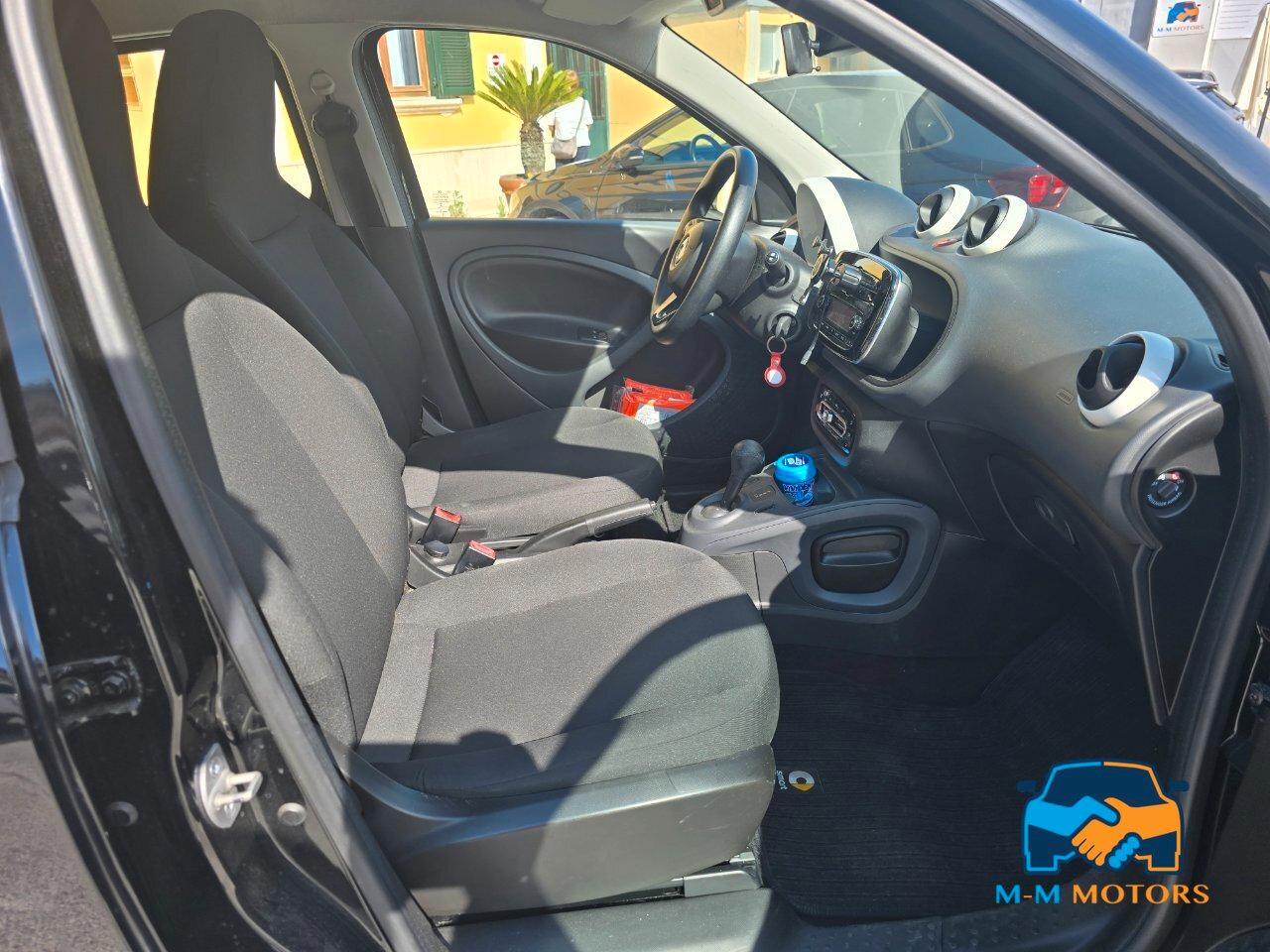 Smart forfour 1.0 Youngster 71cv twinamic my18