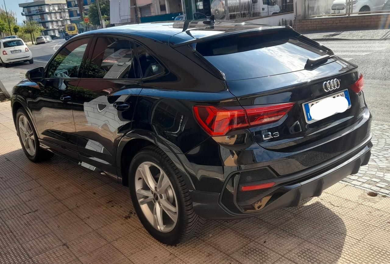 Audi Q3 35 TDI S tronic S line IDENTITY BLACK