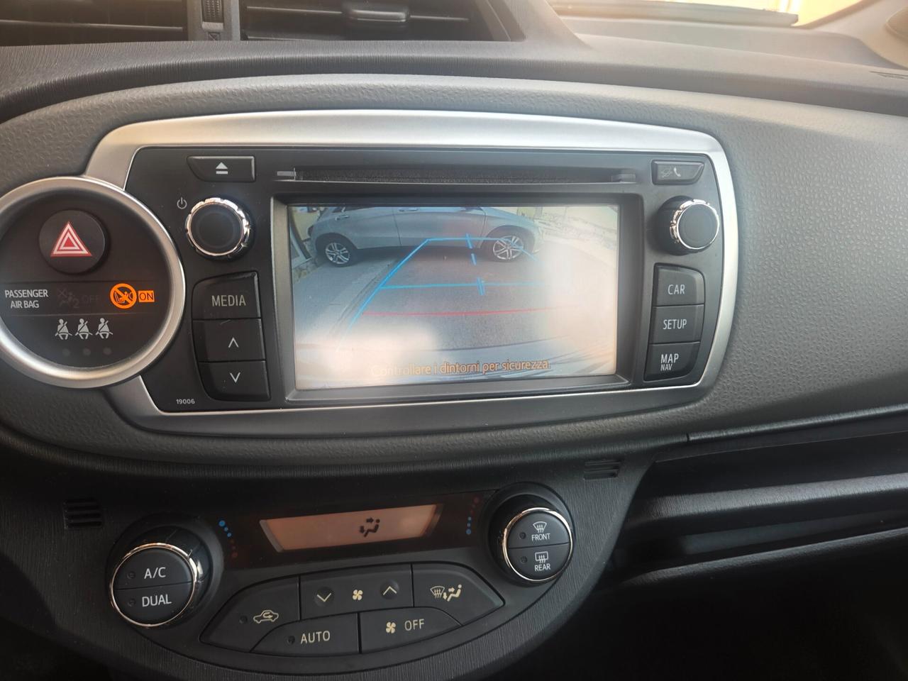 TOYOTA YARIS ANNO 2014 1.0 BENZINA 70 CV KM 90000 CERTIF
