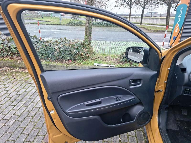 Mitsubishi Space Star 1.2 Intense sda