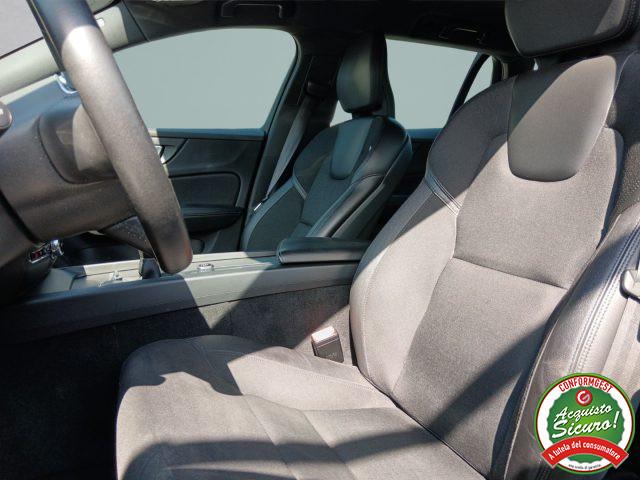 VOLVO V60 D3 Sensus Momentum Led Navi In Arrivo