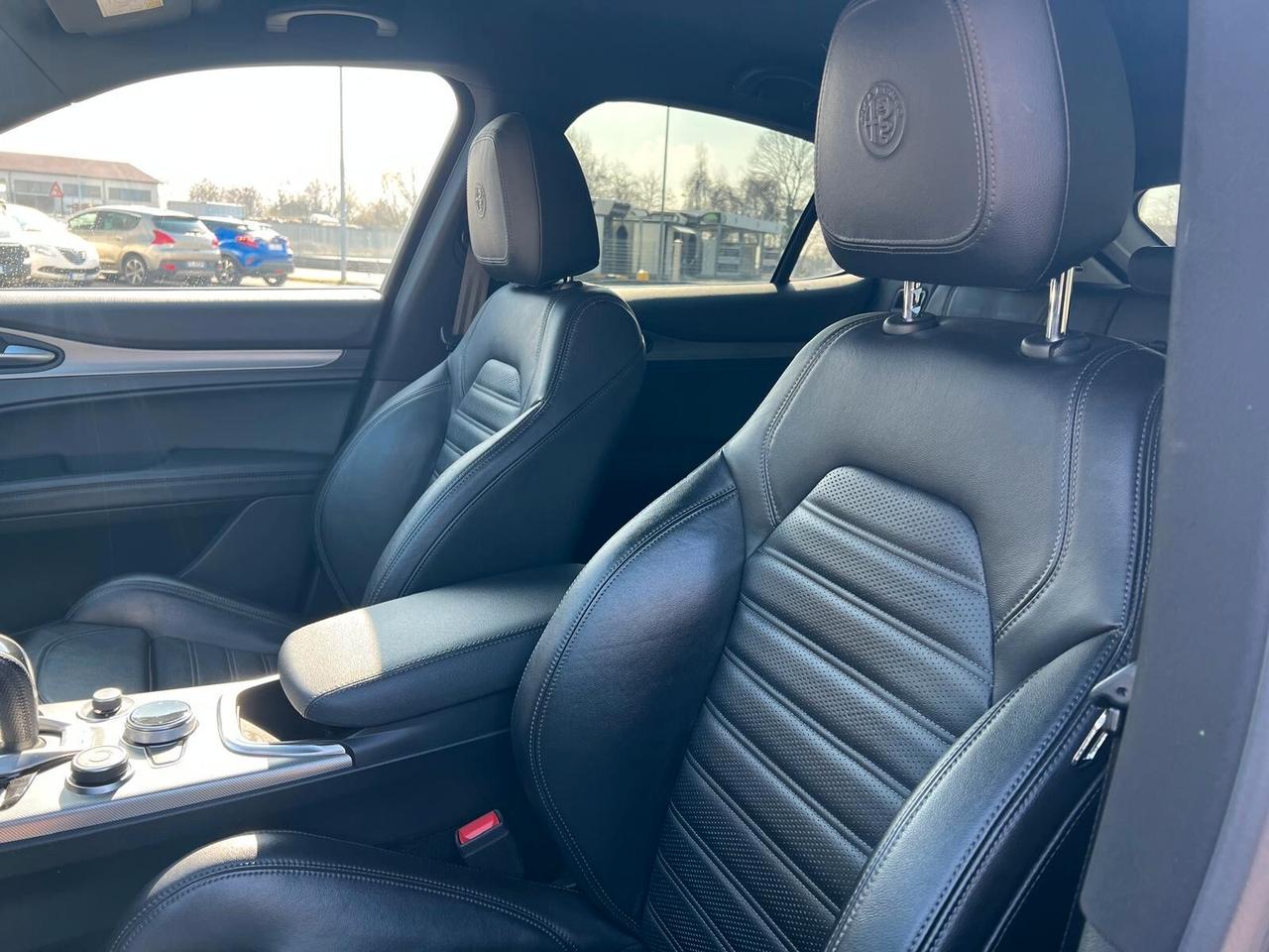 Alfa Romeo Stelvio 2.2 Turbodiesel 210 CV AT8 Q4 Veloce Tì