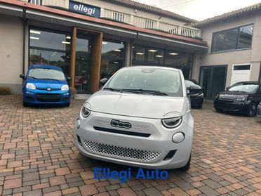 FIAT 500 Berlina Hybrid Icon KM0 + PACK STYLE