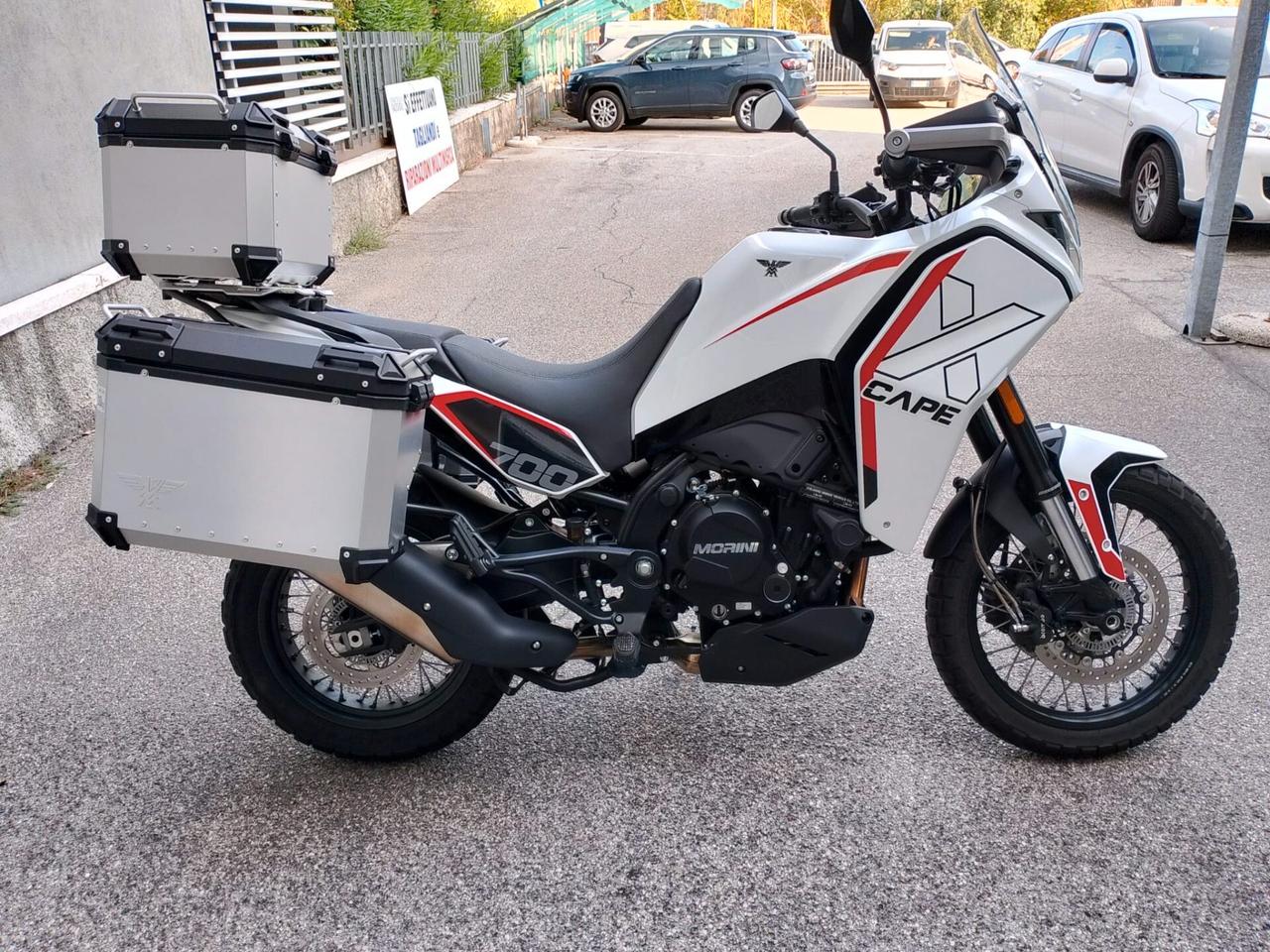 Moto Morini X-Cape 700 cerchi a raggi neri