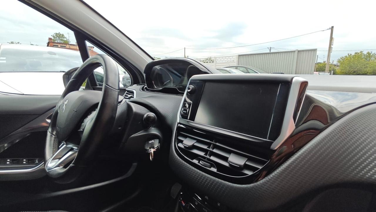 Peugeot 2008 BlueHDi 120 S&S Allure
