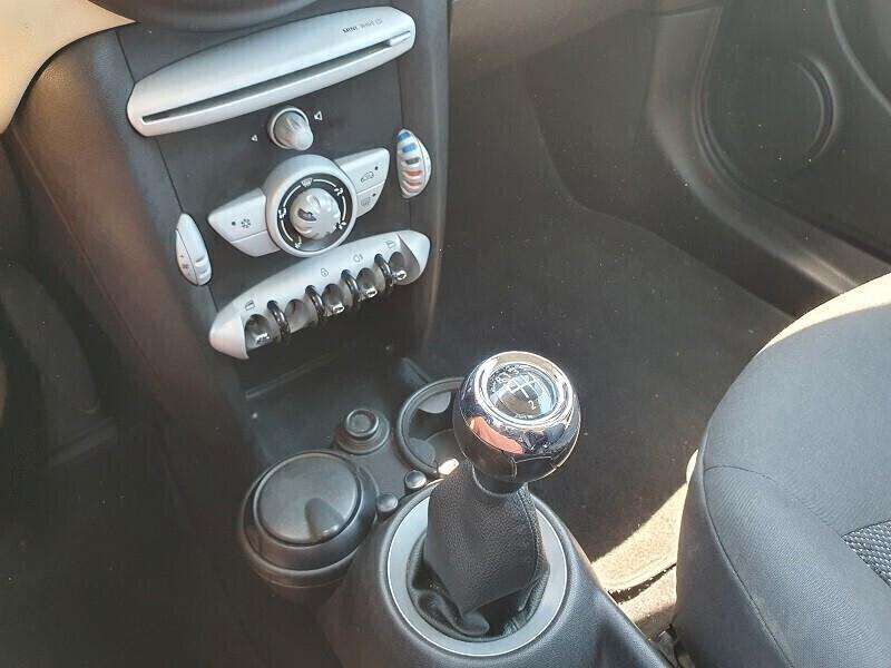 MINI Cooper D 1.6D 16V 110CV DPF PER NEOPATENTATI