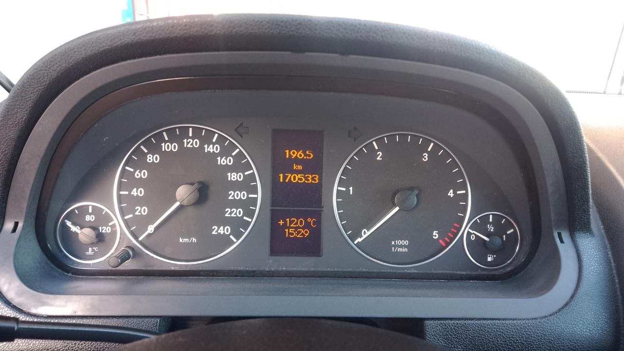 Mercedes-benz A 160 CDI automatico neop 2012