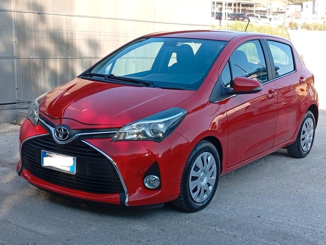 Toyota Yaris 1.0 5 porte Lounge