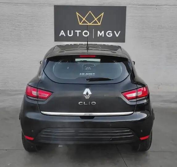 Renault Clio TCe 12V 75 CV 5 porte Moschino Zen