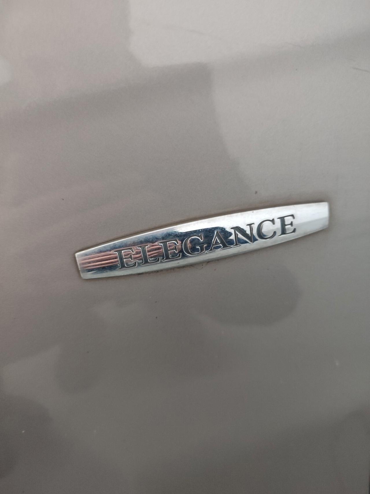 MERCEDES CLASSE C200 BERLINA A METANO POCHI KM GANCIO