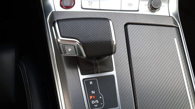 AUDI RS6 Avant 4.0 TFSI V8 quattro tiptronic