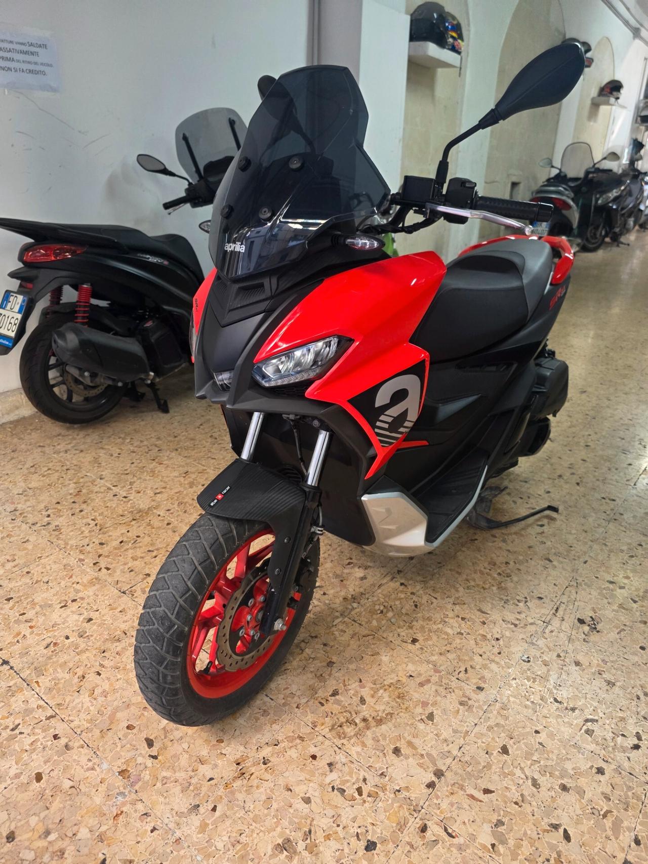 Aprilia SR GT 125 - 2023 solo 9600km