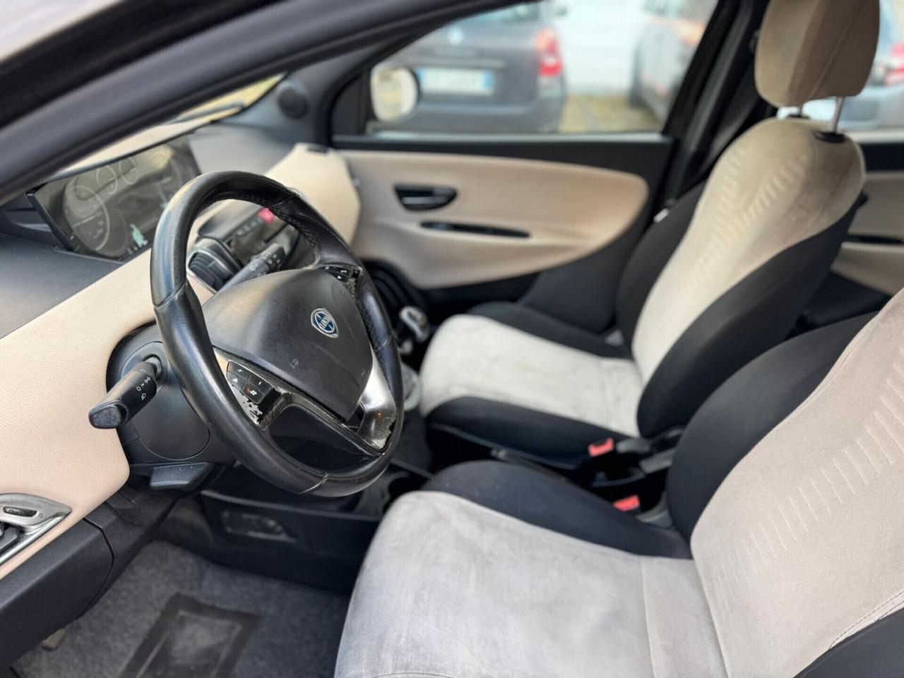 Lancia Ypsilon 1.2 69 CV 5 porte GPL Ecochic Gold