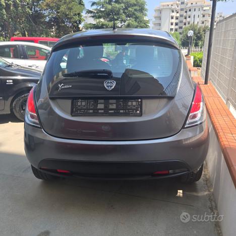 Lancia Ypsilon 1.2 69 CV 5 porte GPL