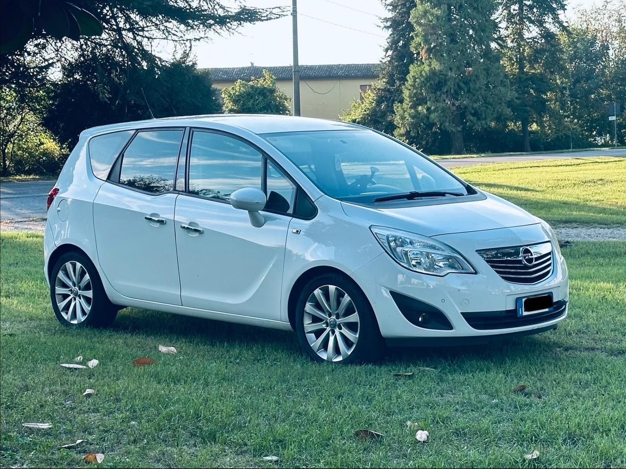 Opel Meriva 1.7 CDTI 110CV B-COLOR PANORAMIC