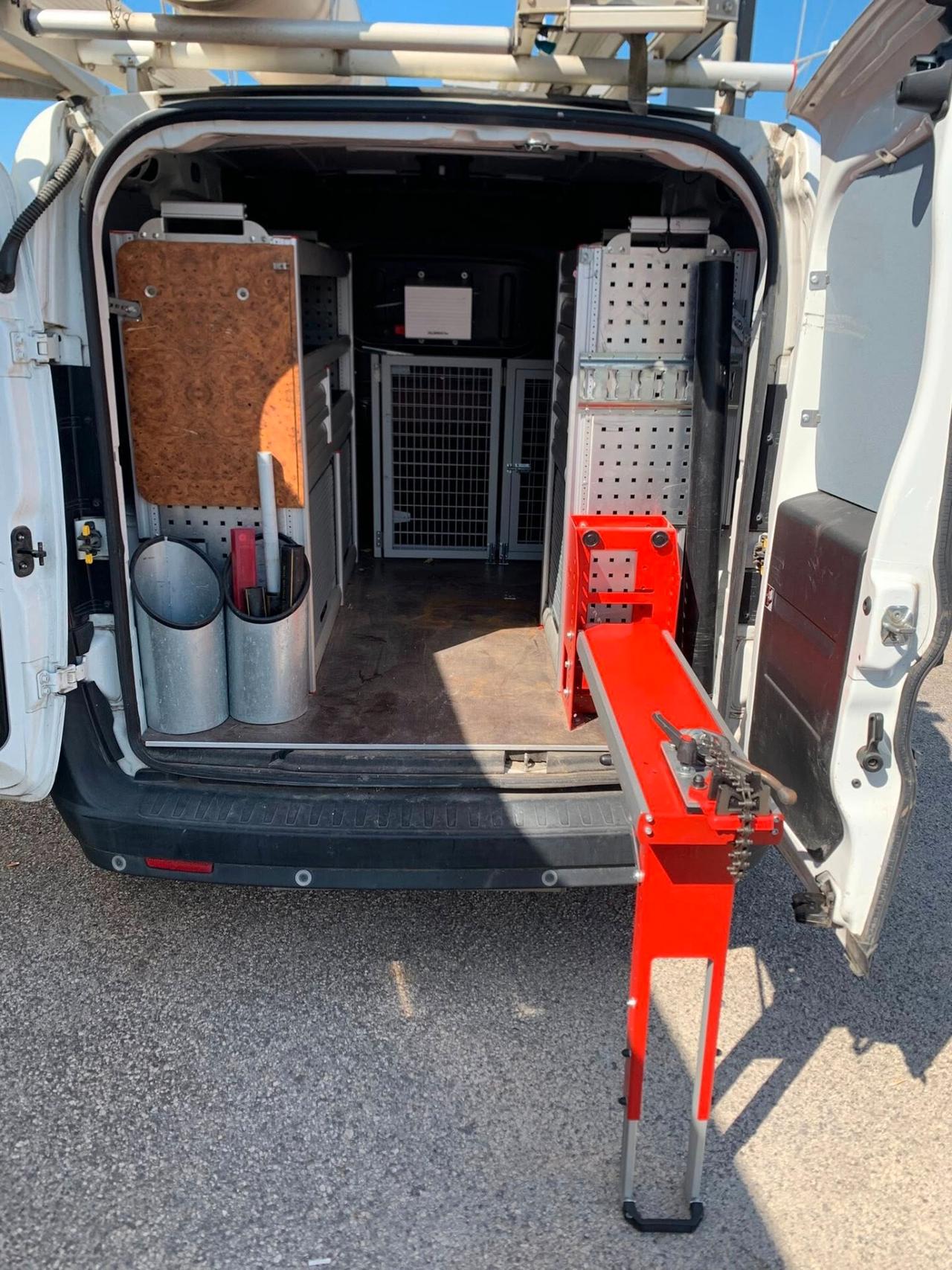 Fiat Doblò 1.4 T-Jet Natural Power officina mobile