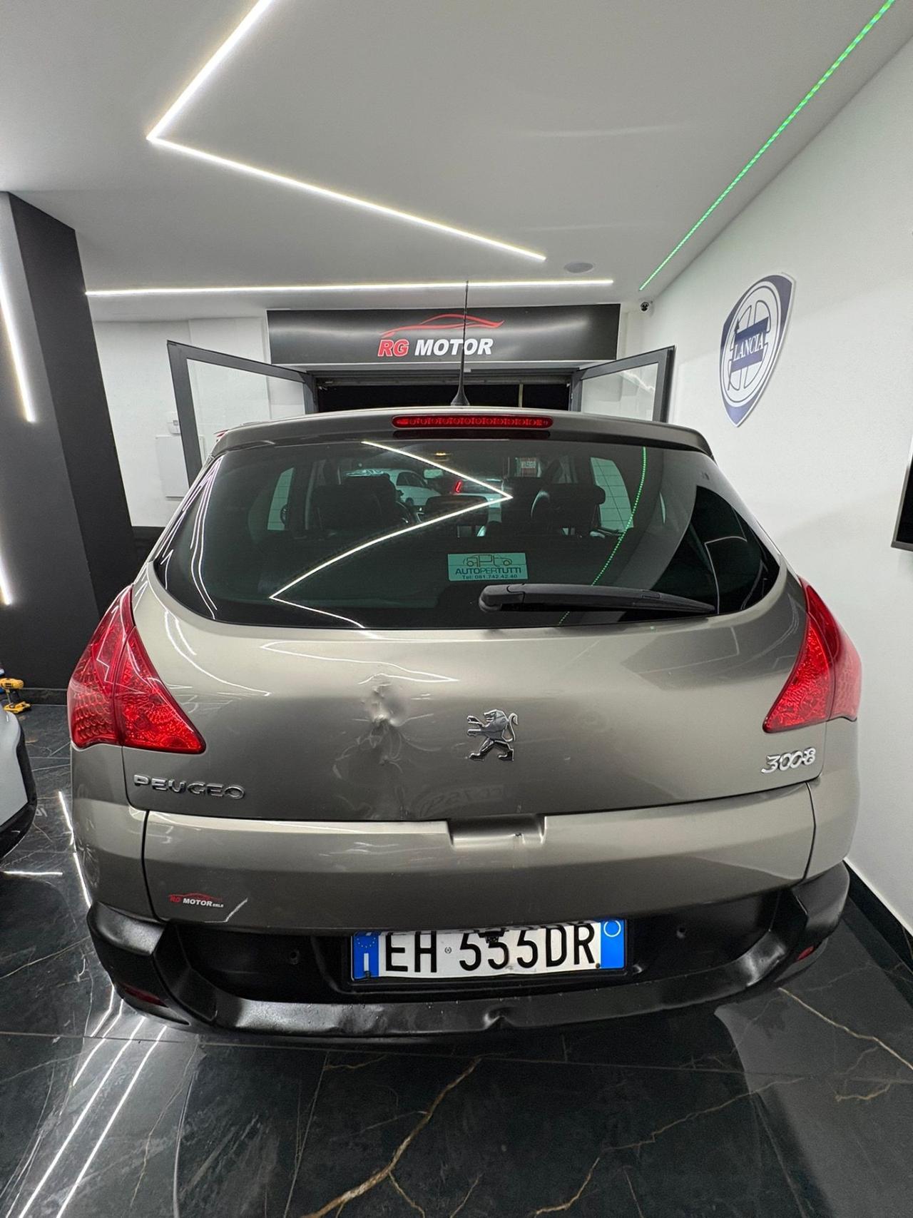 Peugeot 3008 1.6 HDi 112CV cambio robotizzato Premium