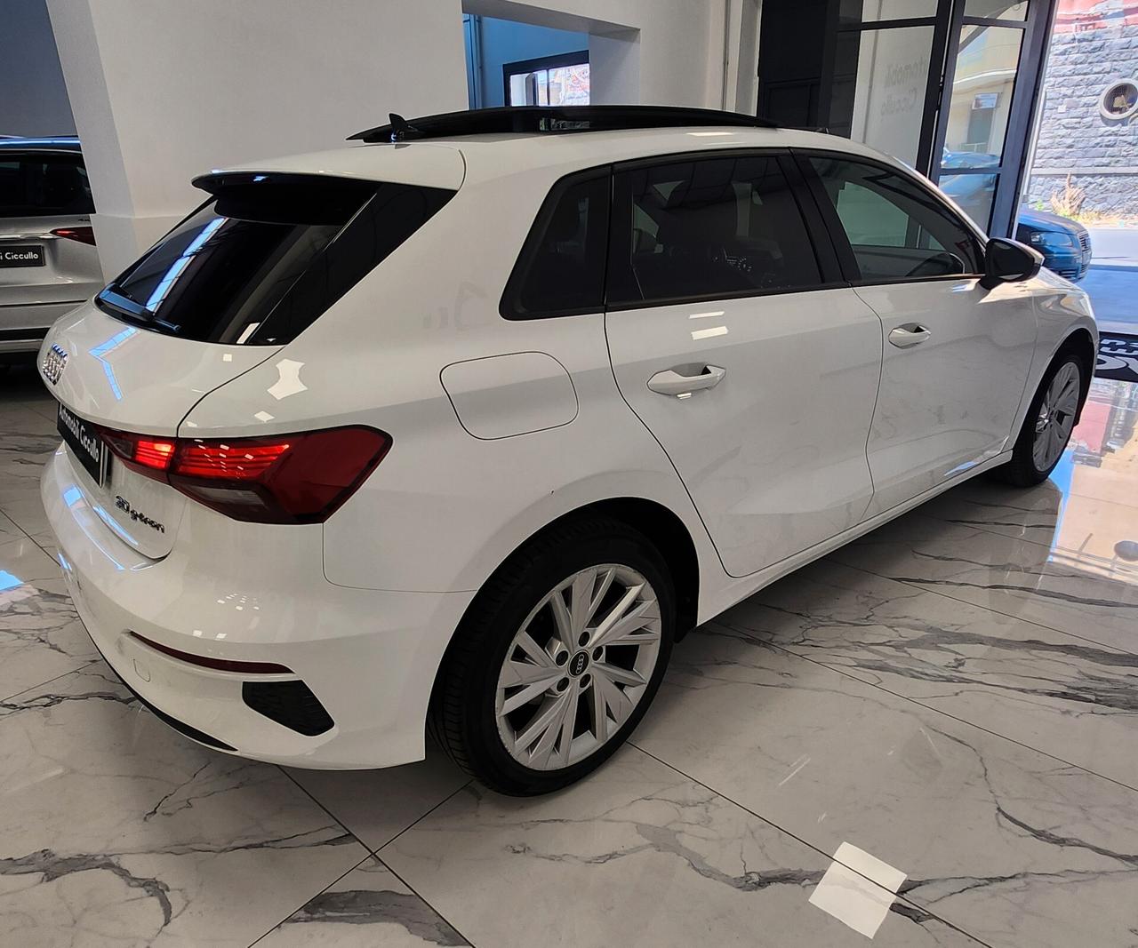 Audi A3 Sedan 30 TFSI S line edition