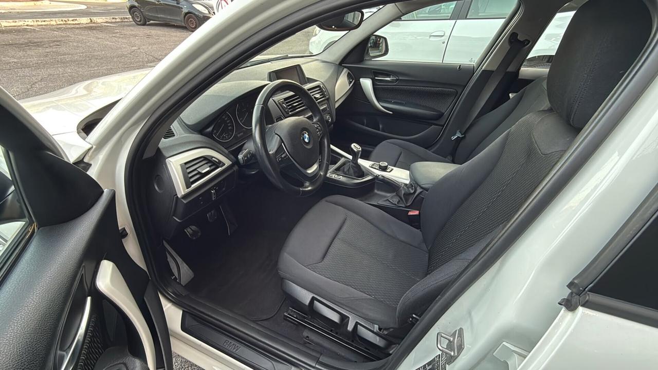 Bmw 116 116d 5p. Unique
