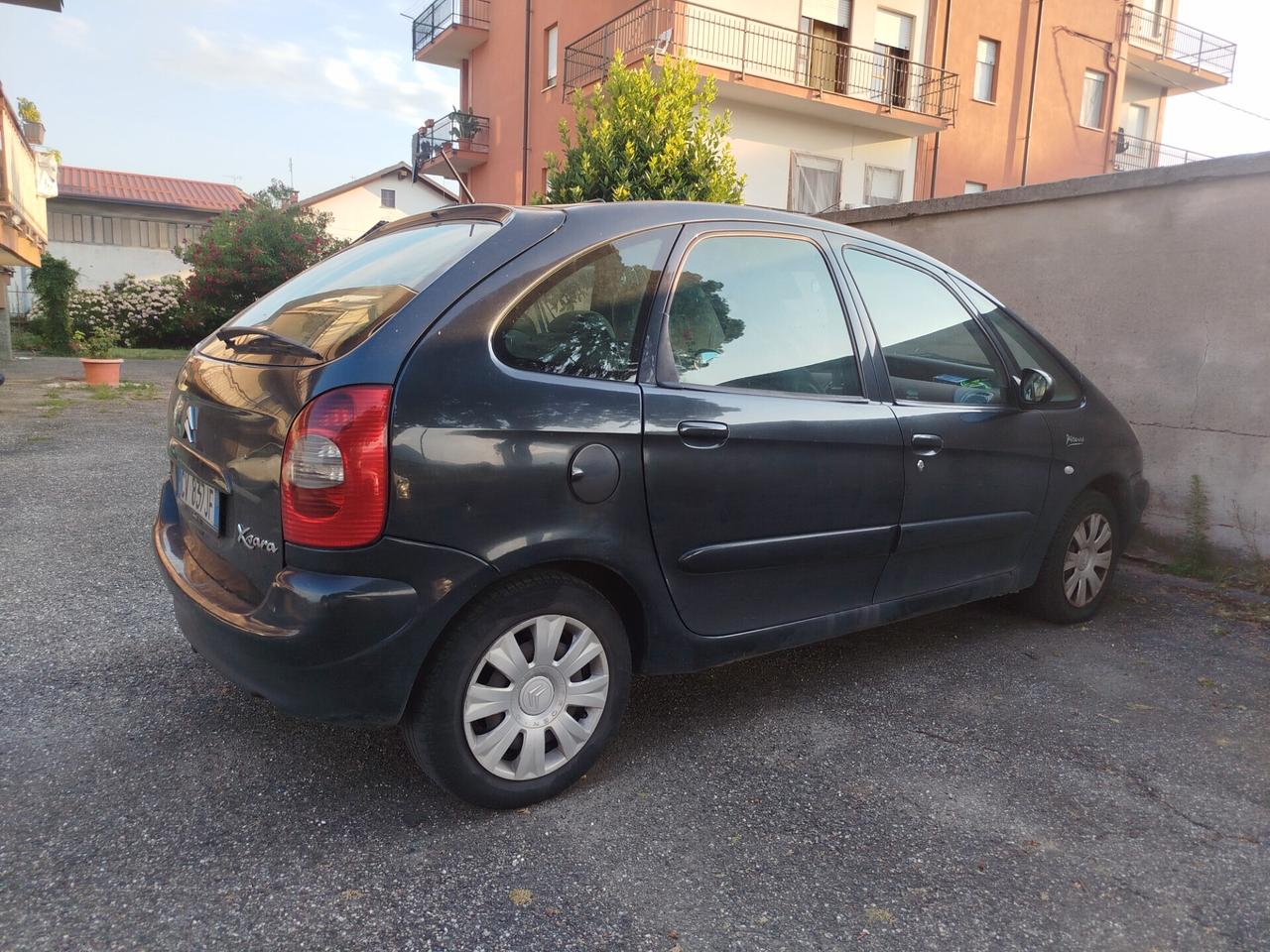 Citroen C4 1.6 HDi 90CV Elegance