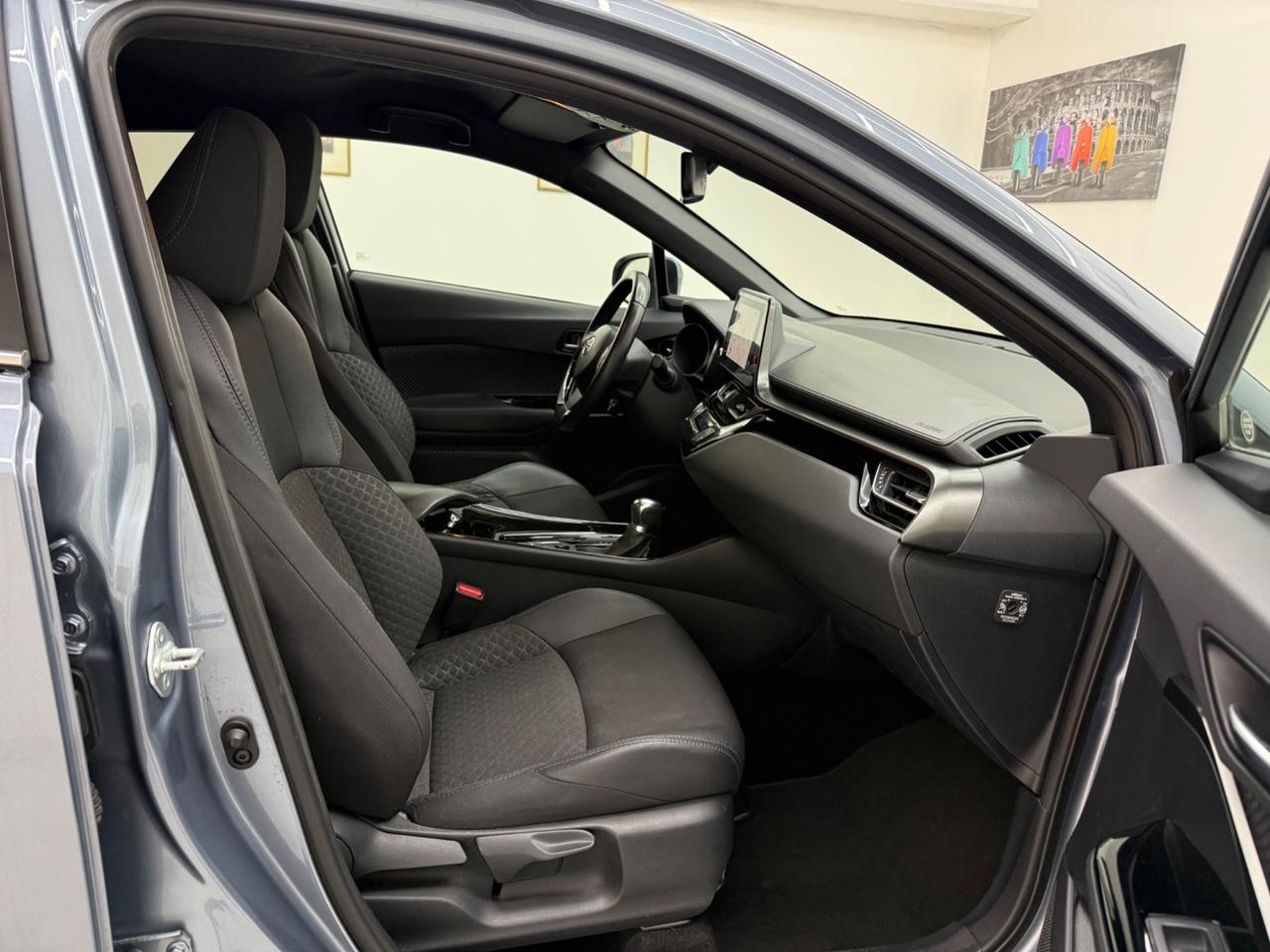 Toyota C-HR 1.8 Hybrid E-CVT Trend
