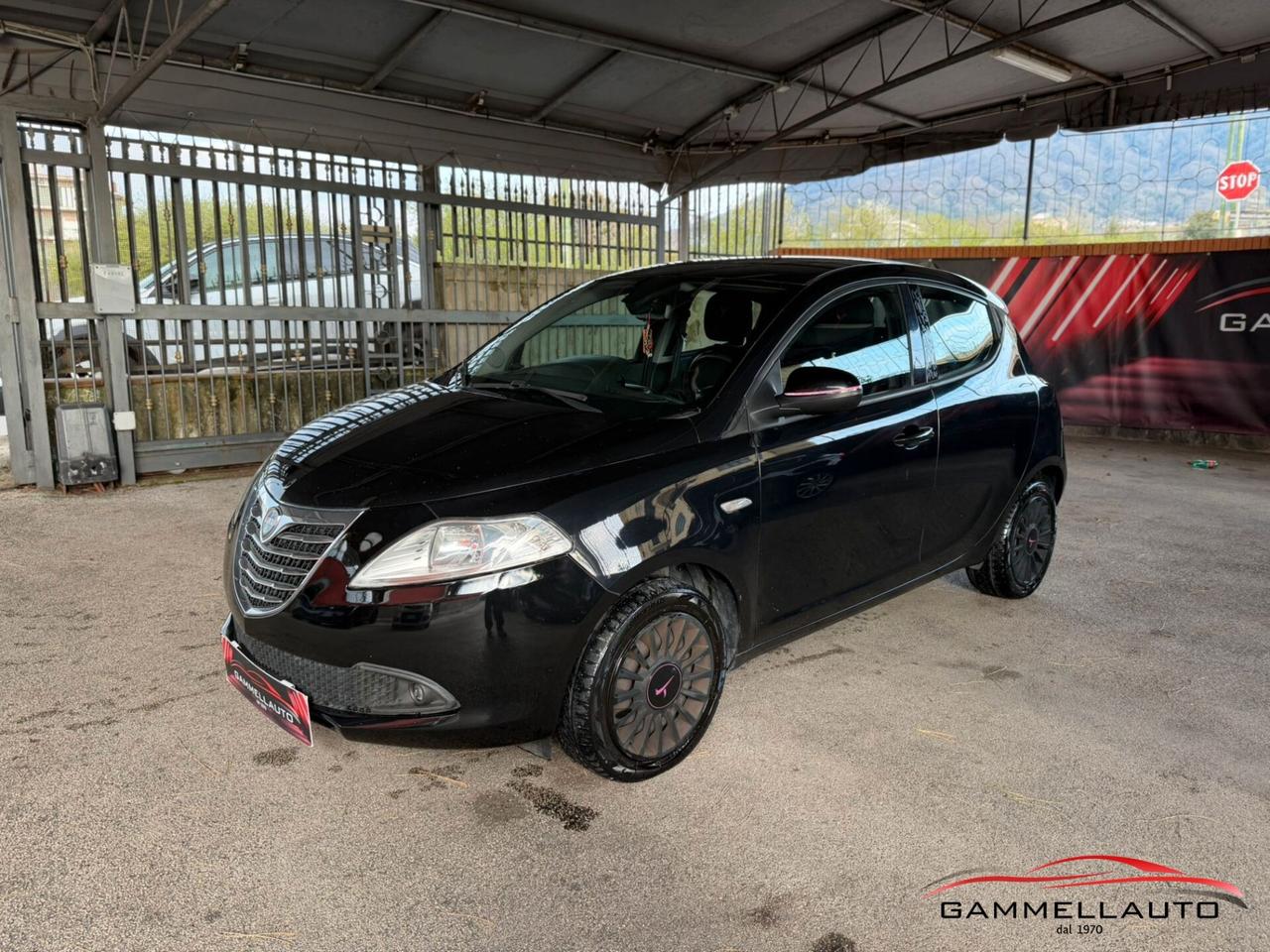 Lancia Ypsilon 1.3 mjt Elefantino 95cv