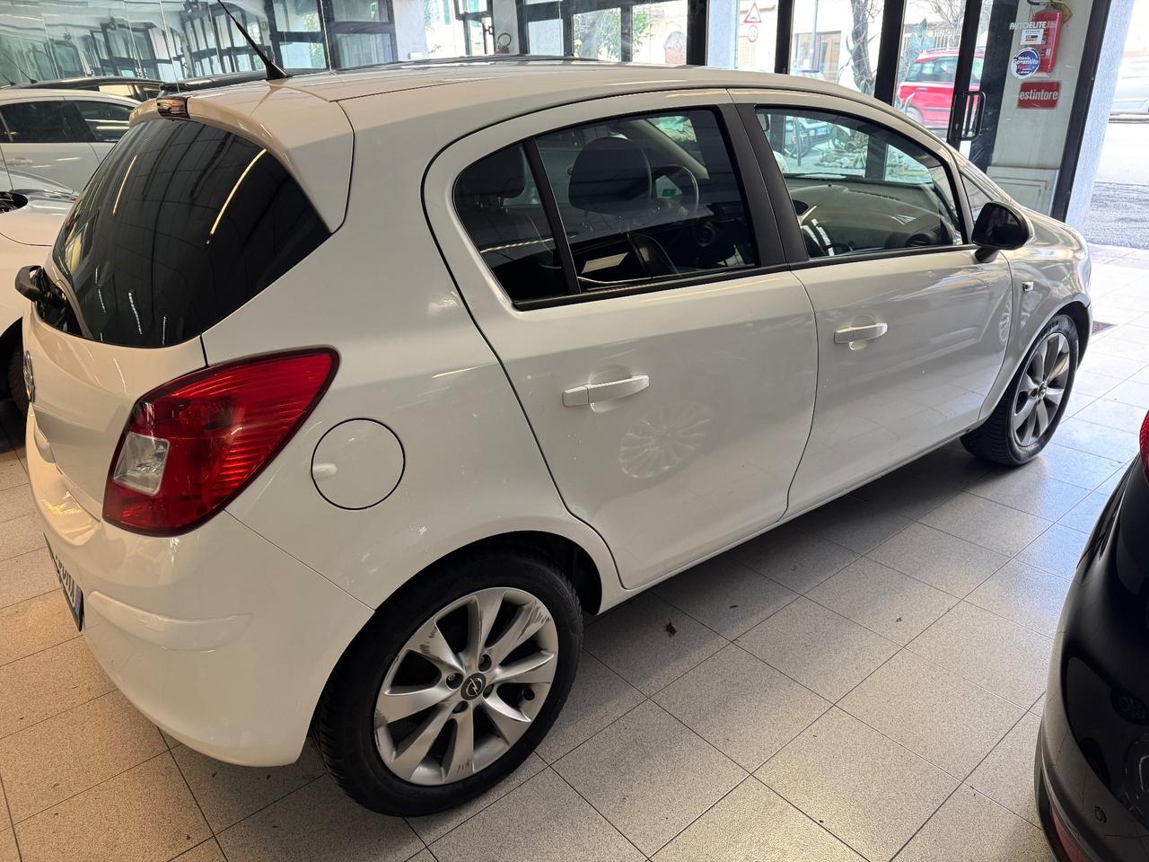 Opel Corsa 1.2 85CV 5 porte GPL-TECH Ecotec
