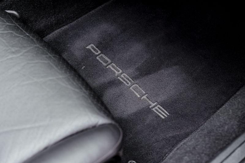 Porsche 911 PORSCHE CARRERA 993 2 CABRIO VARIORAM