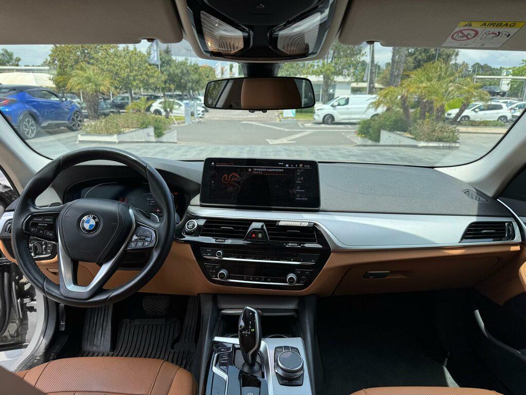 BMW Serie 5 Touring 520 d Mild Hybrid 48V Business Steptronic