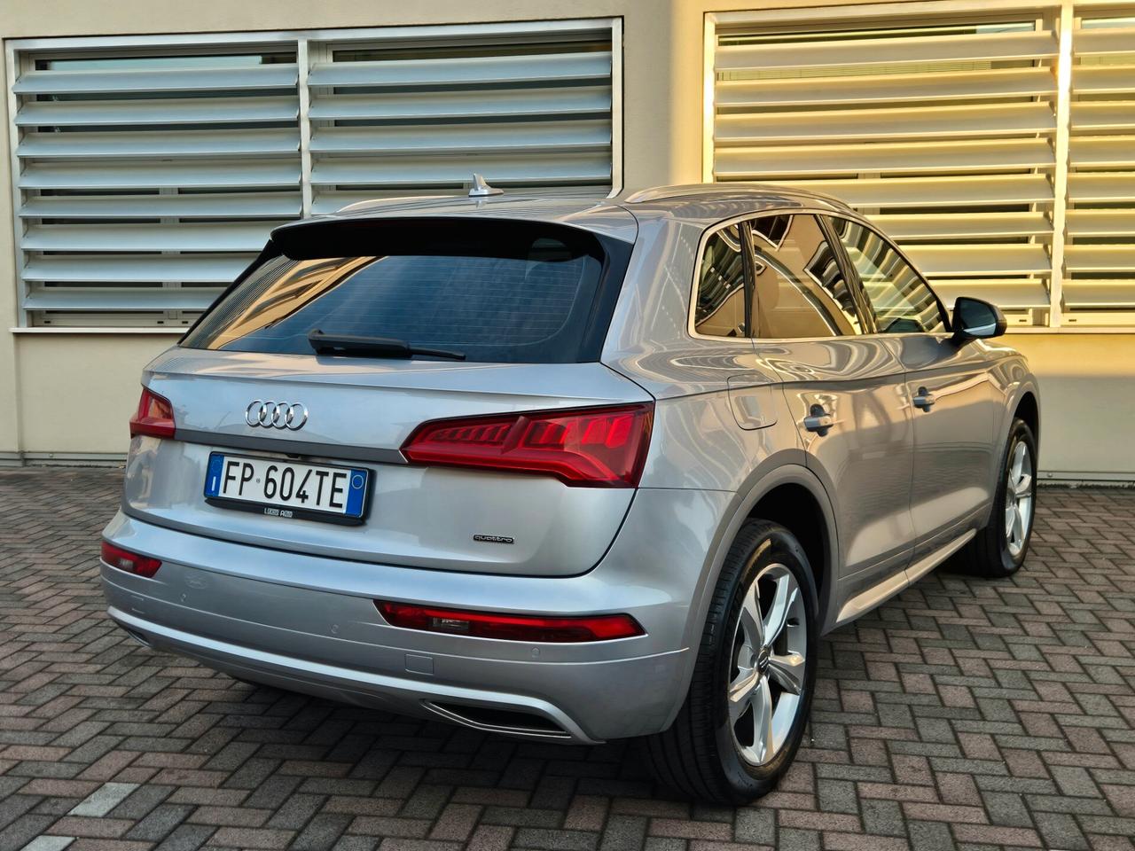 Audi Q5 2.0 TDI 190 CV quattro S tronic Sport