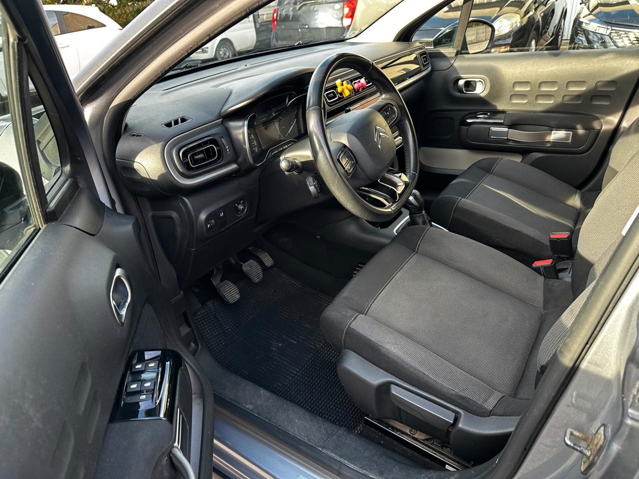 Citroen C3 PureTech 82 Shine "NEOPATENTATI"