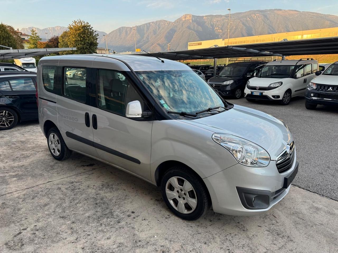 Opel Combo 1.6 CDTI 105CV 5 POSTI