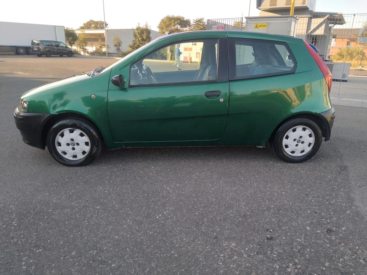 Fiat Punto 1.2i 60cv cat 3 porte x neopatentati