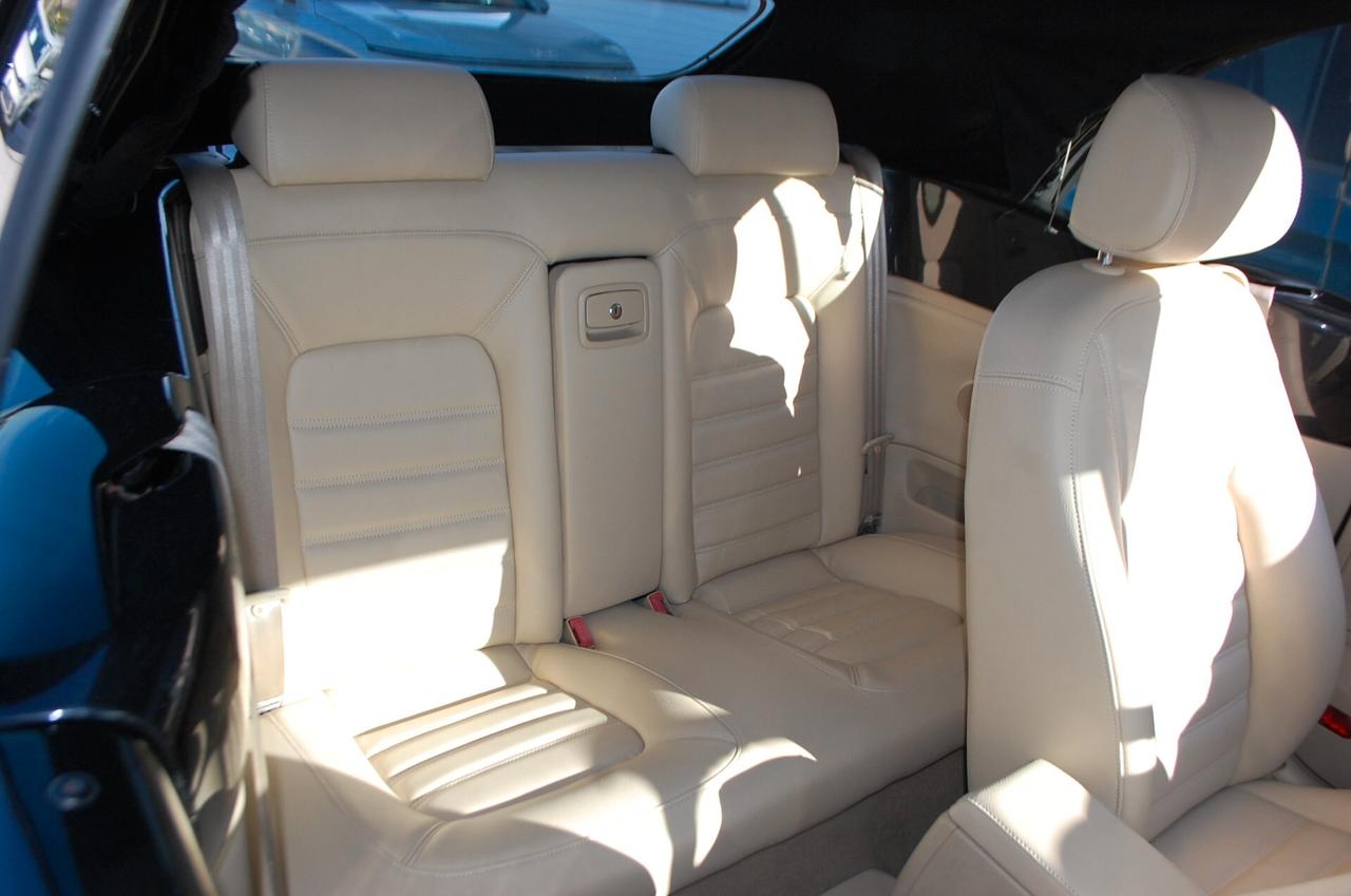 Volkswagen New Beetle Cabrio 1.9 TDI 100CV Uff Italy Lega Pelle