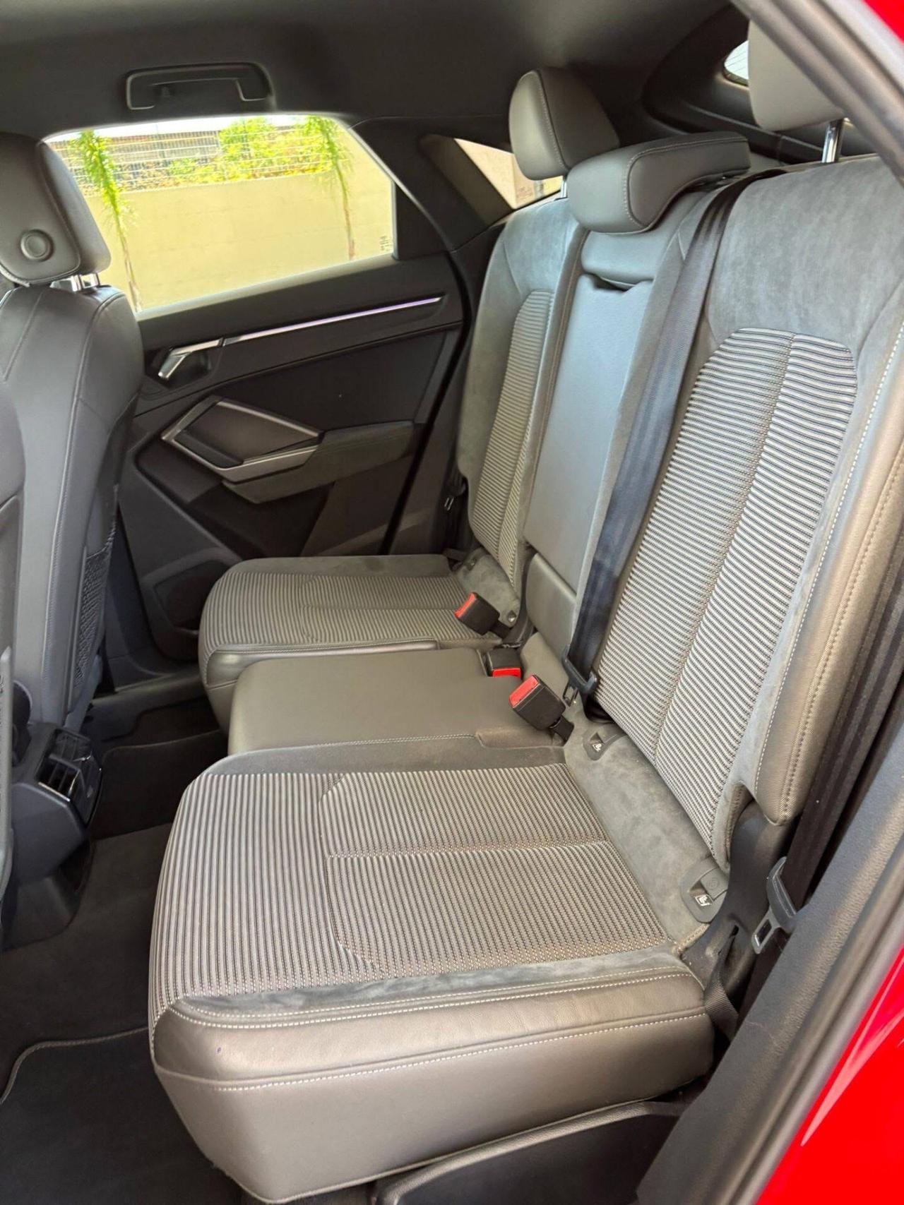 Audi Q3 35 TDI S line Sport Back ì\ì\ì\