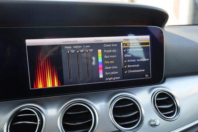 MERCEDES-BENZ E 220 d S.W. 4Matic Auto LED Luci AMBIENT Camera ACC Rad