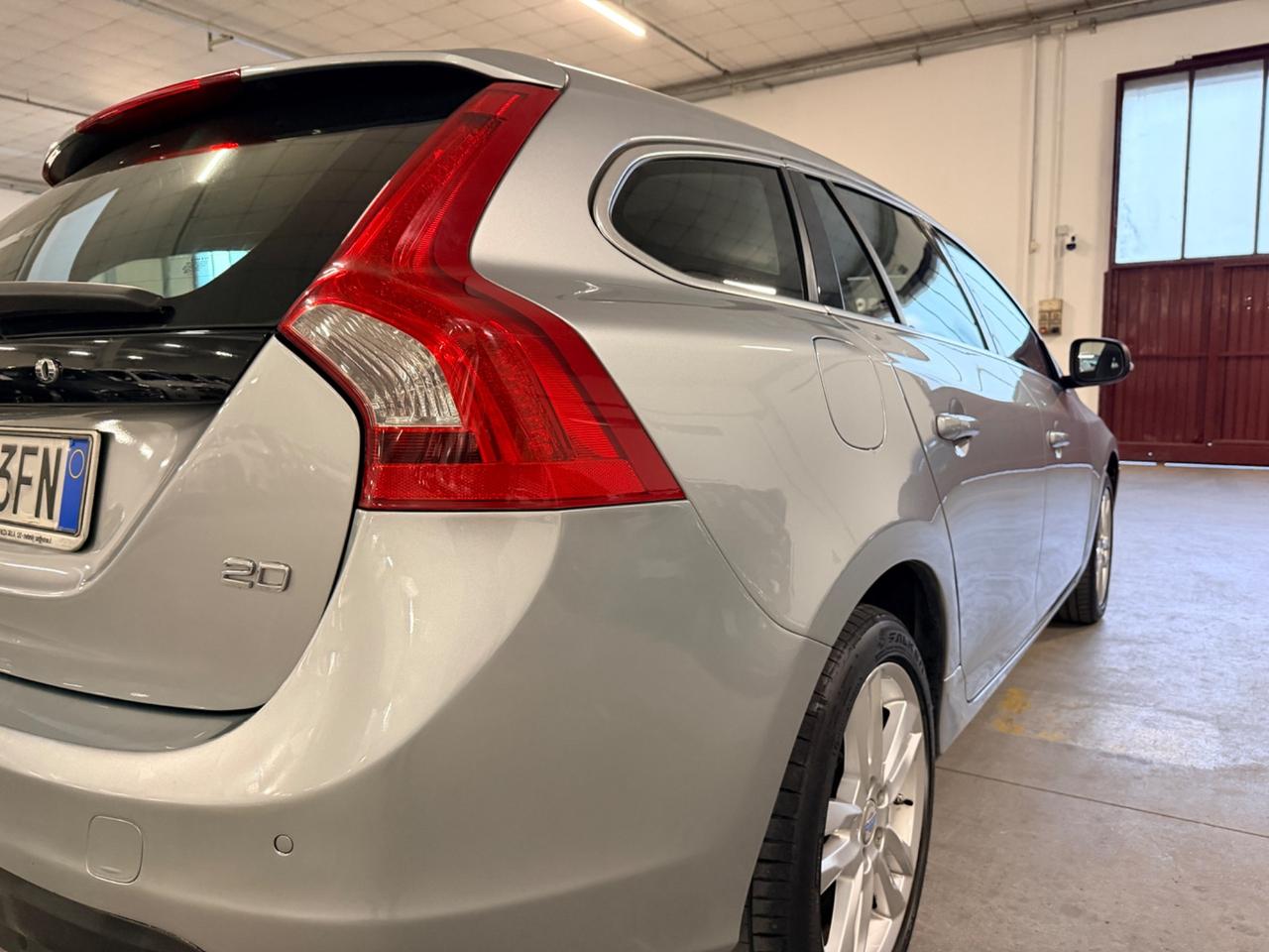 Volvo V60 DRIVe Powershift Momentum