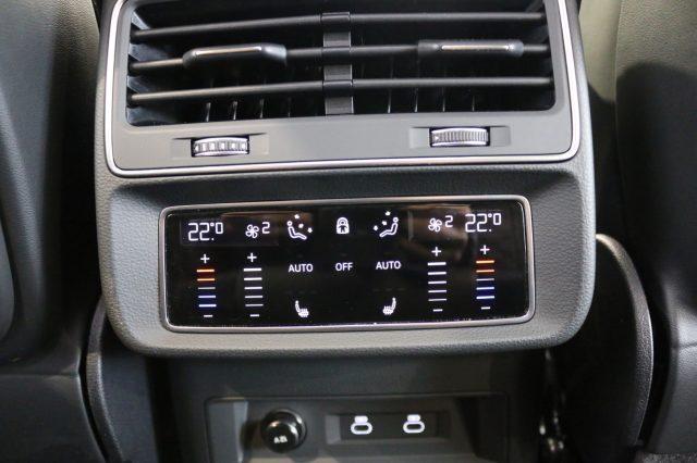 AUDI RS Q8 TFSI V8 quattro tiptronic Performance