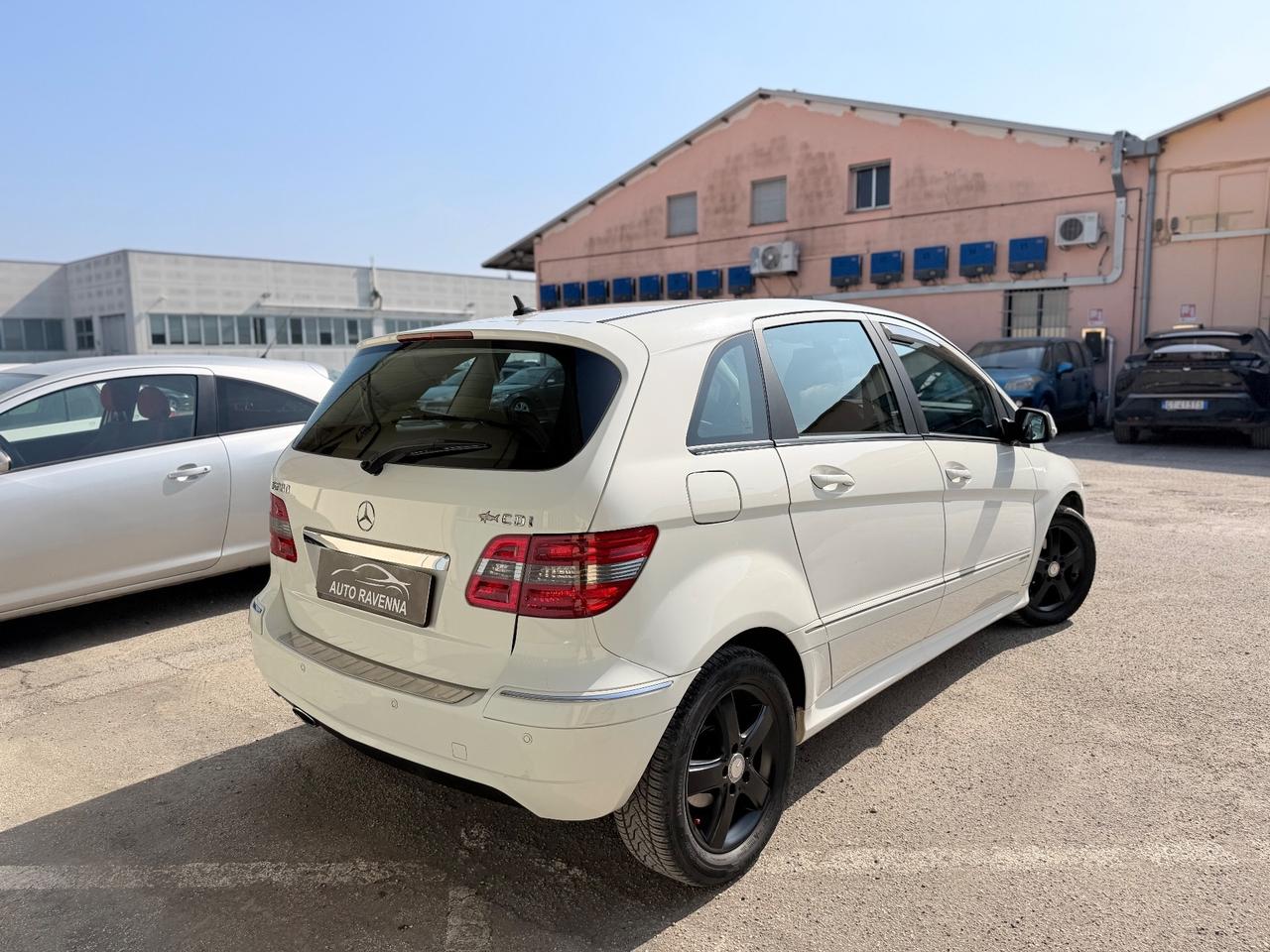 Mercedes-benz B 200 CDI Premium neopatentati