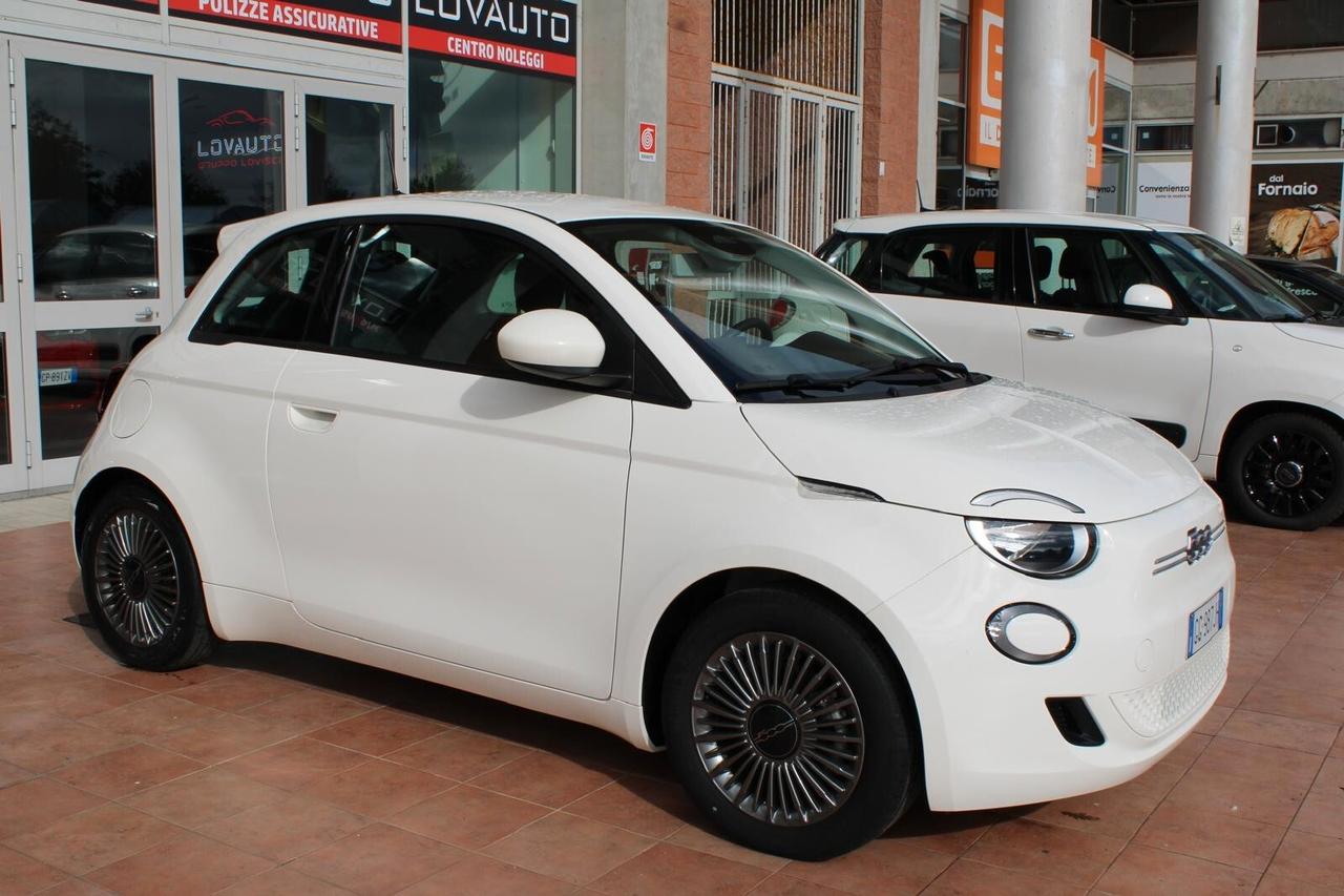 Fiat 500 500e Berlina 42 kWh Icon