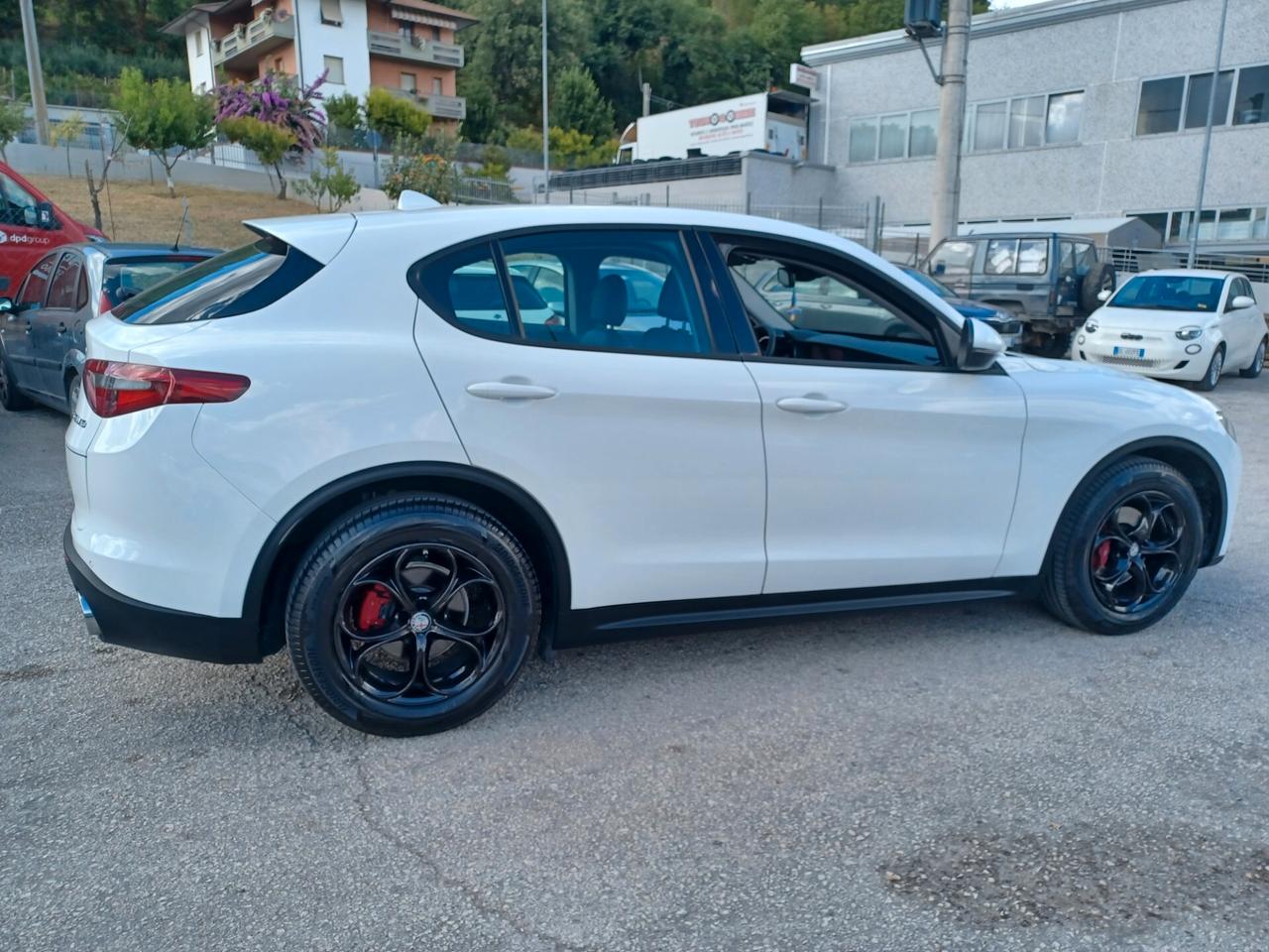 Alfa Romeo Stelvio 2.2 Turbodiesel 180 CV AT8 RWD Super