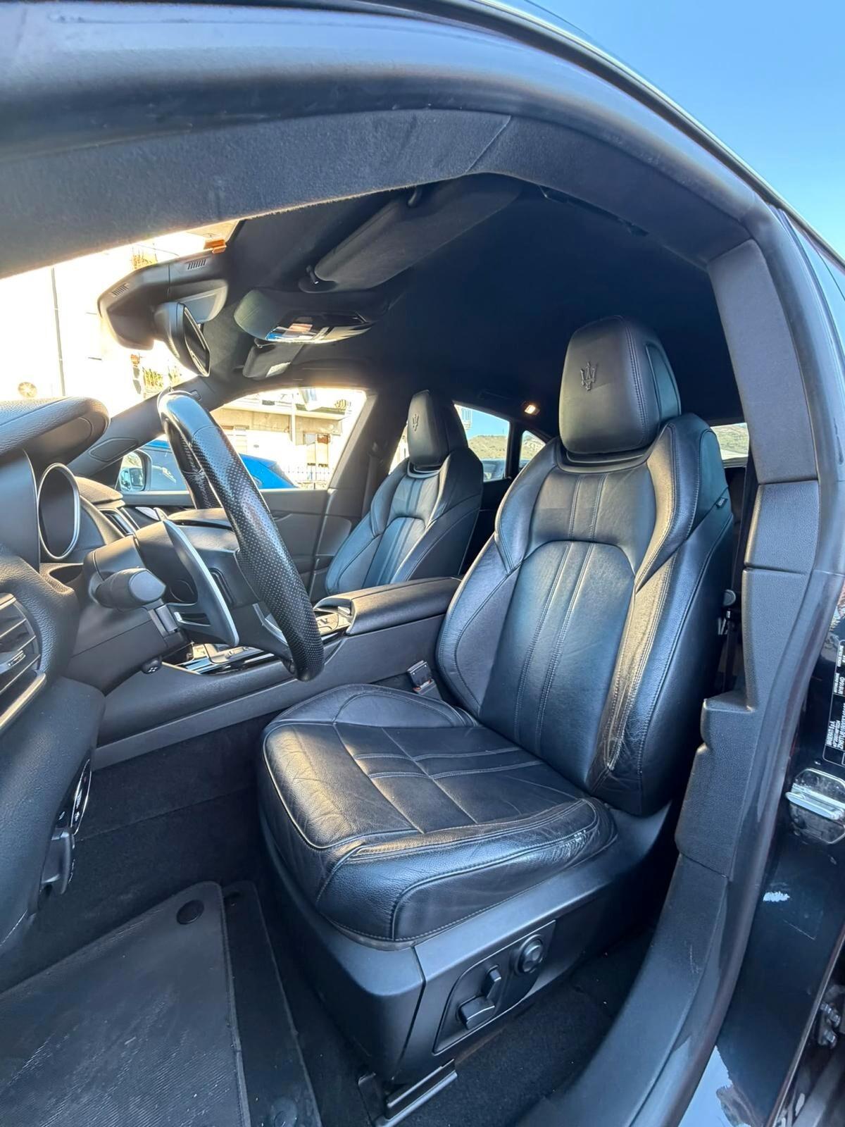 Maserati Levante V6 Diesel 275 CV AWD Granlusso